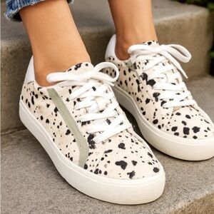 MADEWELL Women's Size 7.5 2021 Real Fur Mint
Spot Lighthouse Sidewalk Sneakers